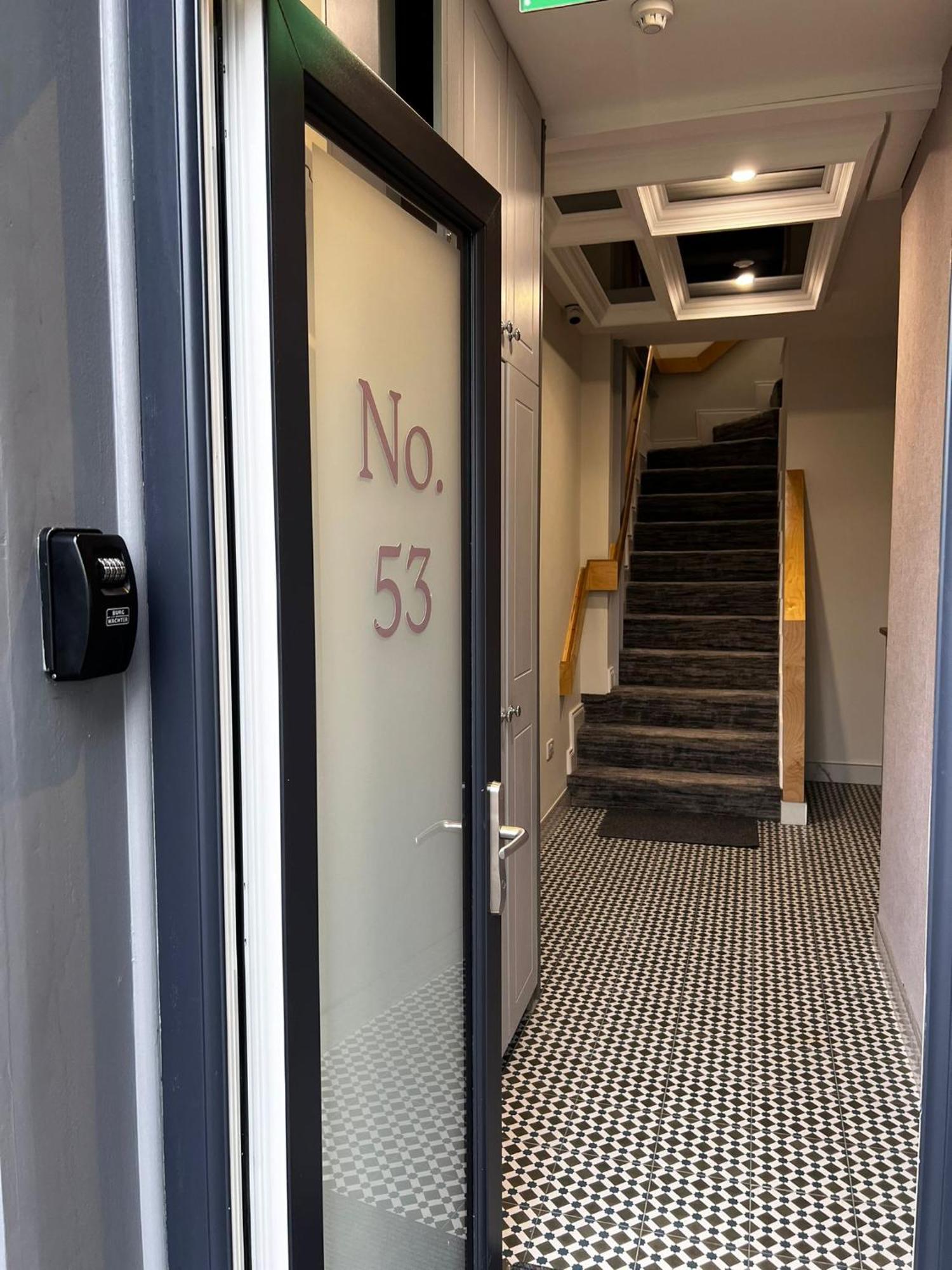 53 Luxury Rooms 메이누스 외부 사진