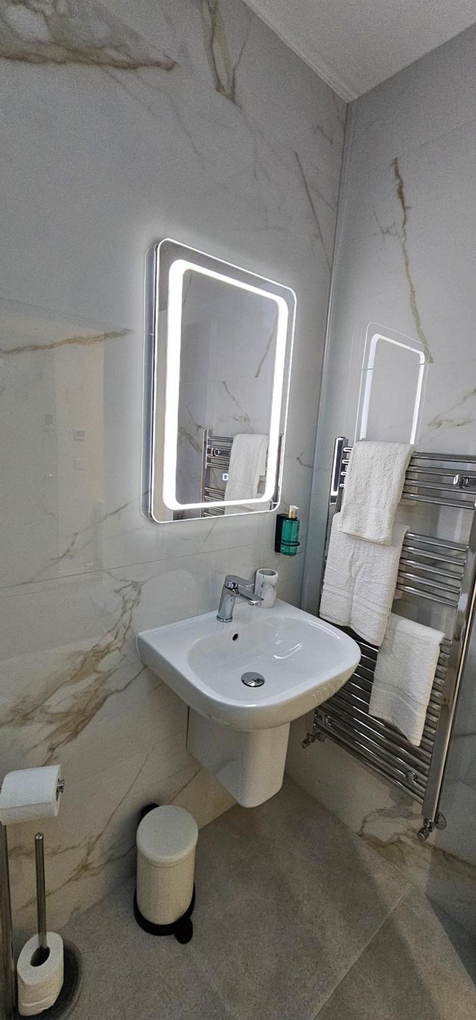 53 Luxury Rooms 메이누스 외부 사진